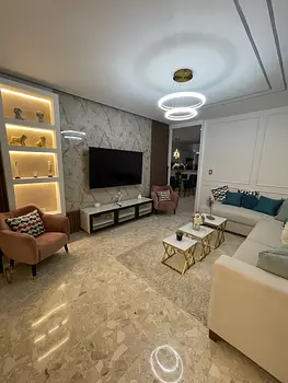 apartamentos - SE ALQUILA APARTAMENTO AMUEBLADO EN LAS PRADERAS 
