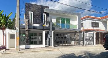 casas - CASA AMPLIA CON PISCINA EN STO DGO ESTE Av ECOLÓGICA 