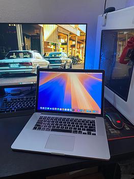 computadoras y laptops - MacBook Pro 2015 doble GPU, 16 RAM