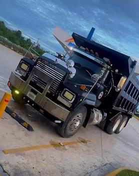 camiones y vehiculos pesados - 2,750,000