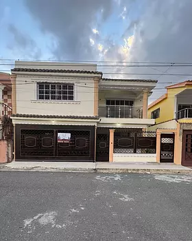 casas - CASA EN ALQUILER EN BRISA ORIENTAL, PRIMER NIVEL