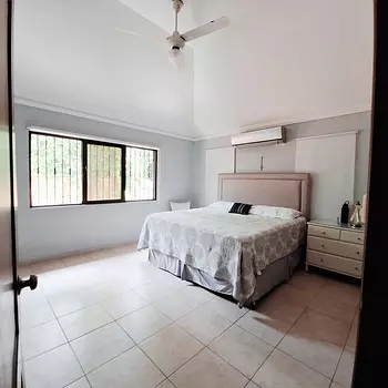 casas - Alquilo Casa Para uso de Oficina o Residencia