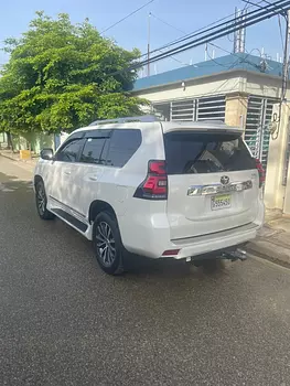 jeepetas y camionetas - Toyota prado 