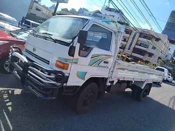 camiones y vehiculos pesados - CAMION DAIHATSU C/L 2006