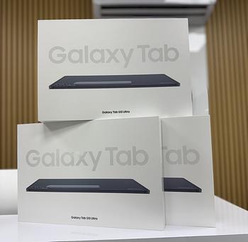 celulares y tabletas - Samsung Galaxy Tab S10 Ultra 14.6 Con Teclado Gratis 256GB RAM 12GB 