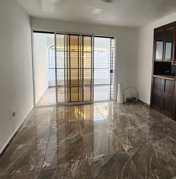 casas - Casa de dos niveles de 4 habitaciones