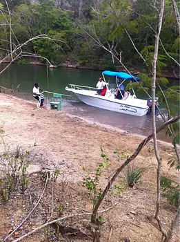 solares y terrenos - Solar de 142518 metros frente al Rio Cumayasa Navegable 