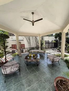 casas - Casa en venta Altos De Arroyo Hondo #24-1376 cinco dormitorios, 4 baños, 4 Ptos.