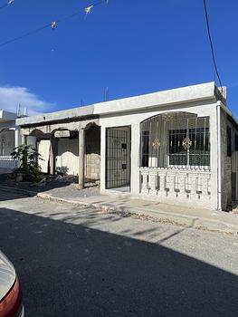 casas - Venta de Casa en buen avance de construcción.