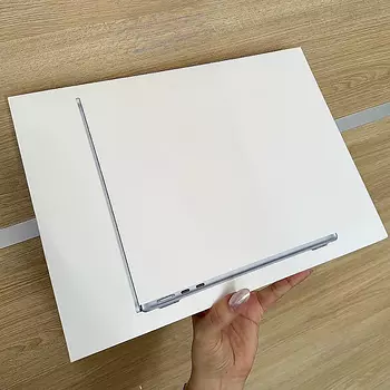 computadoras y laptops - MACBOOK AIR 13.6" M4 256GB 16GB RAM SELLADA OFERTA