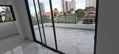Listing thumbnail