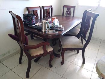 muebles y colchones - COMEDOR DE CAOBA BUENAS CONDICIONES