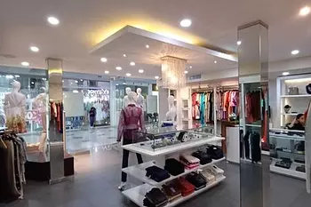 oficinas y locales comerciales - Alquiler Local Comercial Ubicado en la Plaza Bella Vista Mall, Santo Domingo