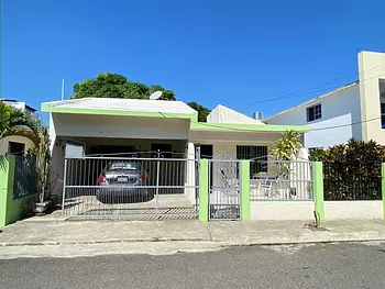 casas - Casa en Los Laureles, Santiago