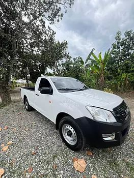 jeepetas y camionetas - Isuzu Dmax 2015 4x2 