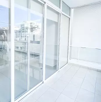apartamentos - Alquiler de APartamento en Naco con Linea Blanca