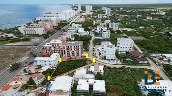 solares y terrenos - Solar  con 1,024 metros en el CENTRO DE JUAN DOLIO. a 80 metros  de la playa