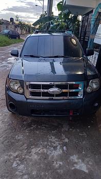 jeepetas y camionetas - jeepeta Ford scape 2008