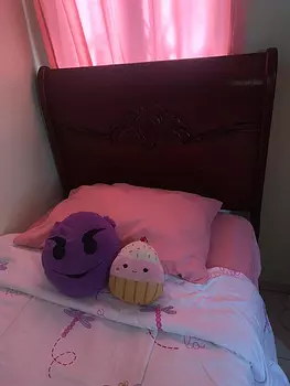 muebles y colchones - Cama twin de caoba en venta 