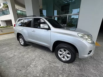 jeepetas y camionetas - Toyota Land Cruiser Prado 2011 TXL