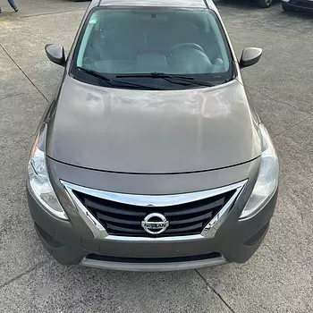 carros - Nissan versa 2017