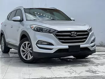 jeepetas y camionetas - HYUNDAI TUCSON SE 2016