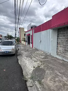 solares y terrenos - Solar con mejora en venta en Santo domingo este