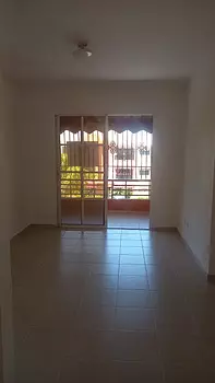 apartamentos - ALQUILO APARTAMENTO EN VILLA LOS MILAGROS DE 3 HABITACIONES AV. JACOBO MAJLUTA.