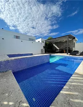 casas vacacionales y villas - Venta de Villa amueblada en punta cana con piscina zona turística