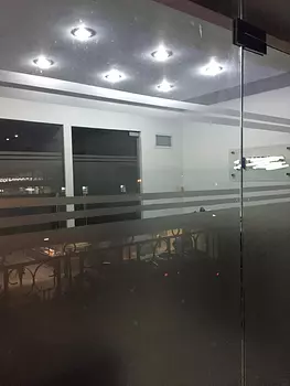 oficinas y locales comerciales - Alquilo oficina amueblada moderna 
