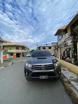 jeepetas y camionetas - Toyota Hilux 2017 la más nueva del mercado, sin detalles…
