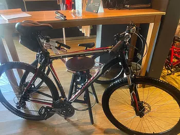 bicicletas y accesorios - MTB Specialized 
Frenos de disco
Schimano 
Excelentes condiciones