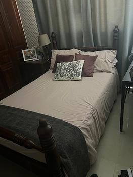 muebles y colchones - vendo cama con colchón madera preciosa de 47 pulgs, entre full y twin 