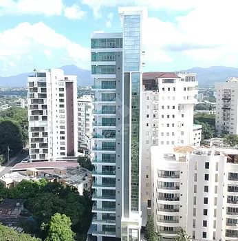 apartamentos - APARTAMENTO CON VISTA AL MONUMENTO LA TRINITARIA STGO. 