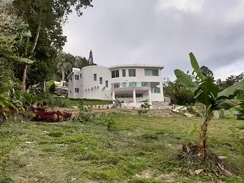 casas vacacionales y villas - Vendo casa en La montaña de san cristibal  La colonia de Cambita 