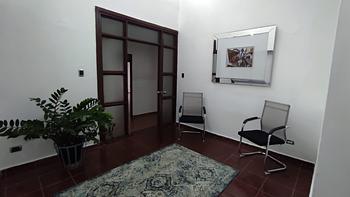 oficinas y locales comerciales - OFICINA OPORTUNIDAD DE 130 mts, excelente distribución, parqueos varios