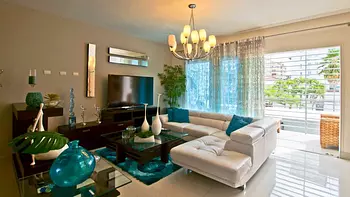 apartamentos - Hermoso y Amplio Apartamento Amueblado en Alquiler en La Esmeralda 