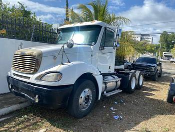 camiones y vehiculos pesados - Freightliner Columbia 2003