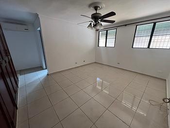 apartamentos - Rento apartamento primer nivel con 4 parqueos 