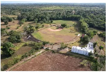 solares y terrenos - Academia de  Beisbol en santo Domingo Norte con 11 habitaciones 