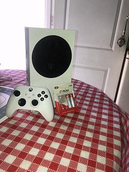 consolas y videojuegos - XBOX SERIE S COMO NUEVA 