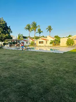 casas vacacionales y villas - Se vende Villa Boulevard de Juan Dolió  