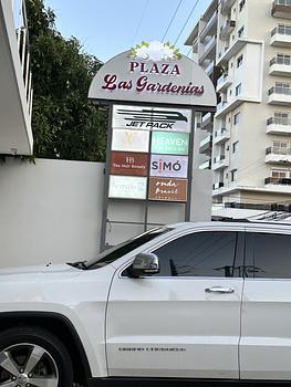 oficinas y locales comerciales - Local Comercial Plaza Las Gardenias Bella Vista