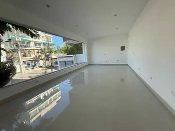 oficinas y locales comerciales - ✅Alquiler de LOCALES COMERCIALES 
                    📍 Mirador Sur

