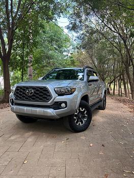 jeepetas y camionetas - TOYOTA TACOMA OFF ROAD 4X4 2021