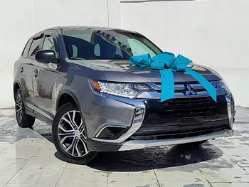 jeepetas y camionetas - MITSUBISHI OUTLANDER SEL 2018Clean Carfax