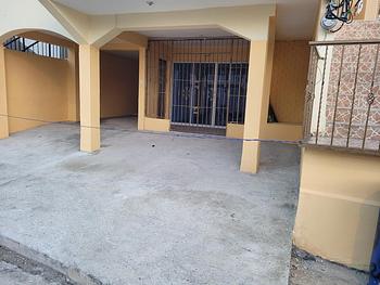 oficinas y locales comerciales - Casa para uso comercial o vivienda