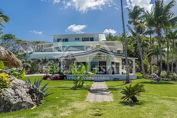 casas vacacionales y villas - VILLA EN LAS GALERAS CON PISCINA Y VISTA AL MAR - SAMANÁ