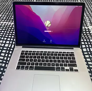 computadoras y laptops - MacBook Pro 15” 2015 | 16GB RAM | 250GB SSD