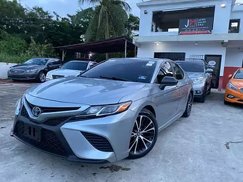 carros - Toyota camry se 2019